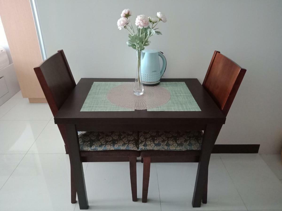 Chillax Studio 101 Newport Boulevard มะนิลา ภายนอก รูปภาพ